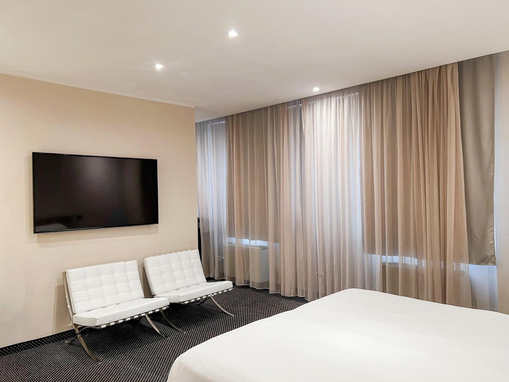 Rosa Riviera 4*
